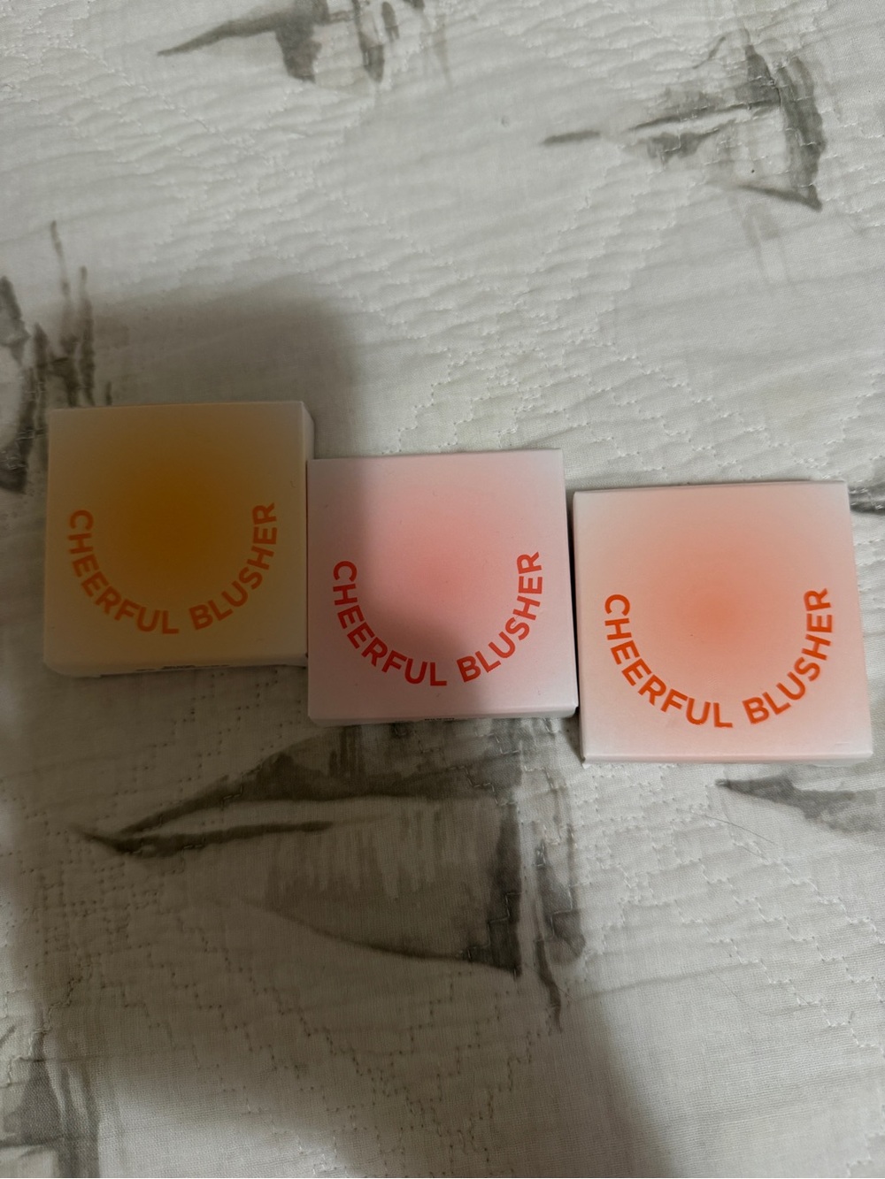 Cheerful Blusher Trio – Peach, Coral & Soft Yellow Cream-to-Powder Blush